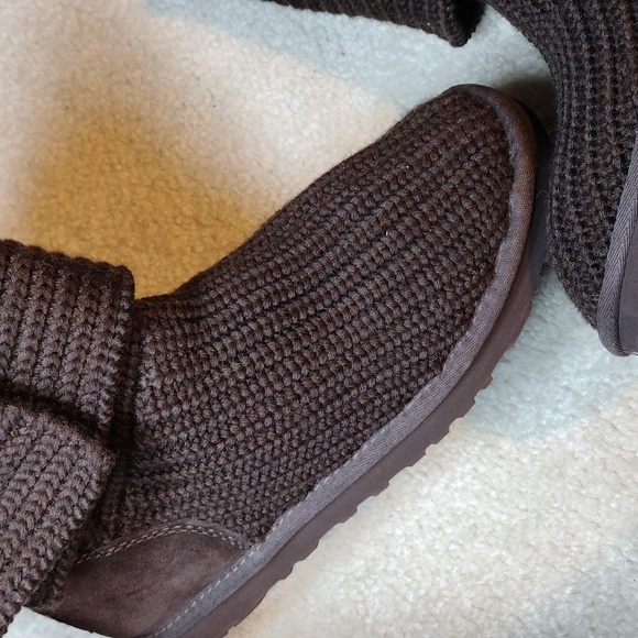 UGG women's brown sweater knit calf boots. Mint condition. Size 8 - Picture 6 of 12
